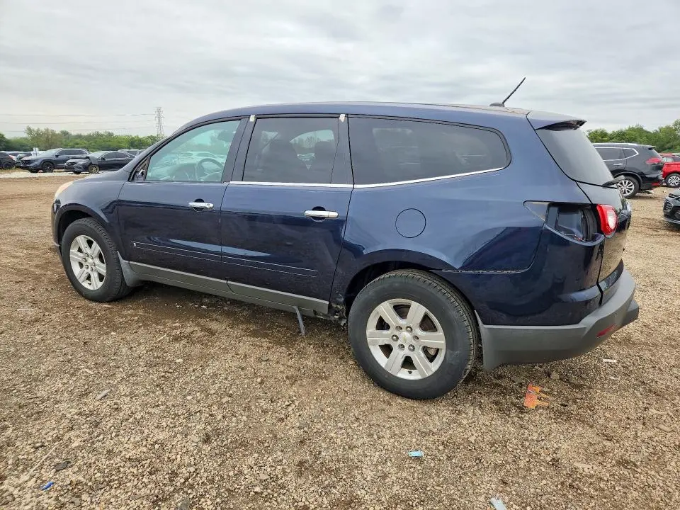 2010 CHEVROLET TRAVERSE LT  