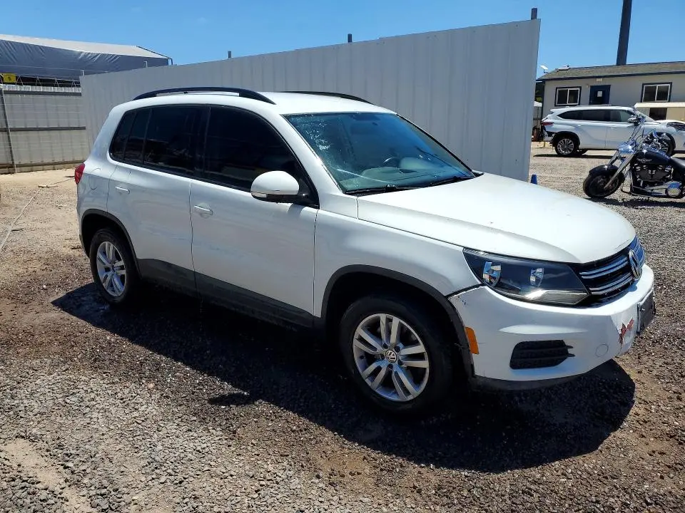 2015 VOLKSWAGEN TIGUAN S  