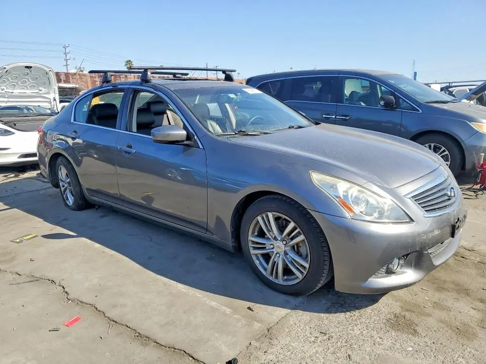 2010 INFINITI G37 BASE  