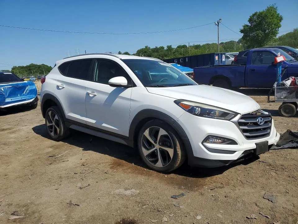 2017 HYUNDAI TUCSON SPORT  