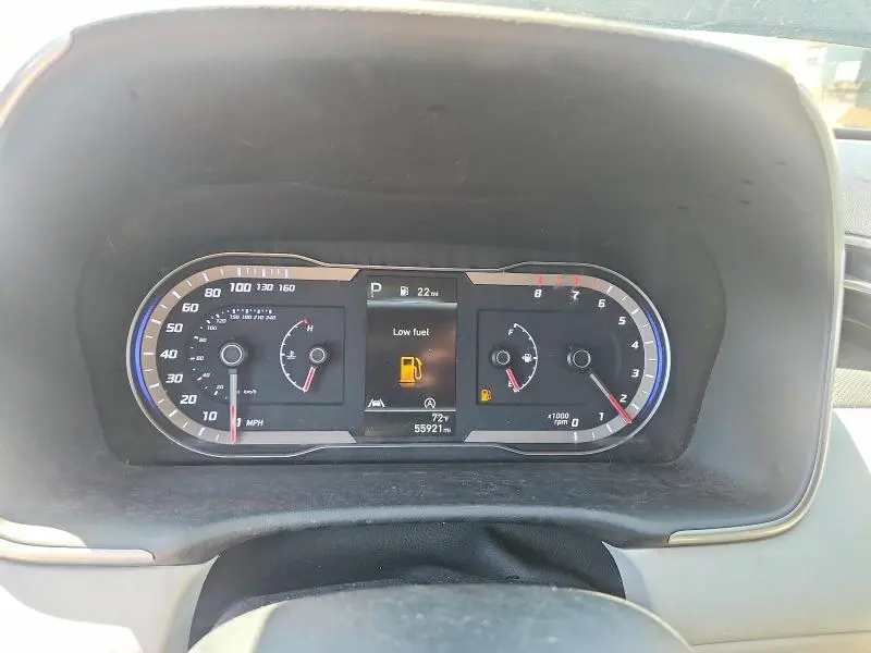 2022 HYUNDAI TUCSON SE  