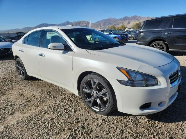2013 NISSAN MAXIMA S  
