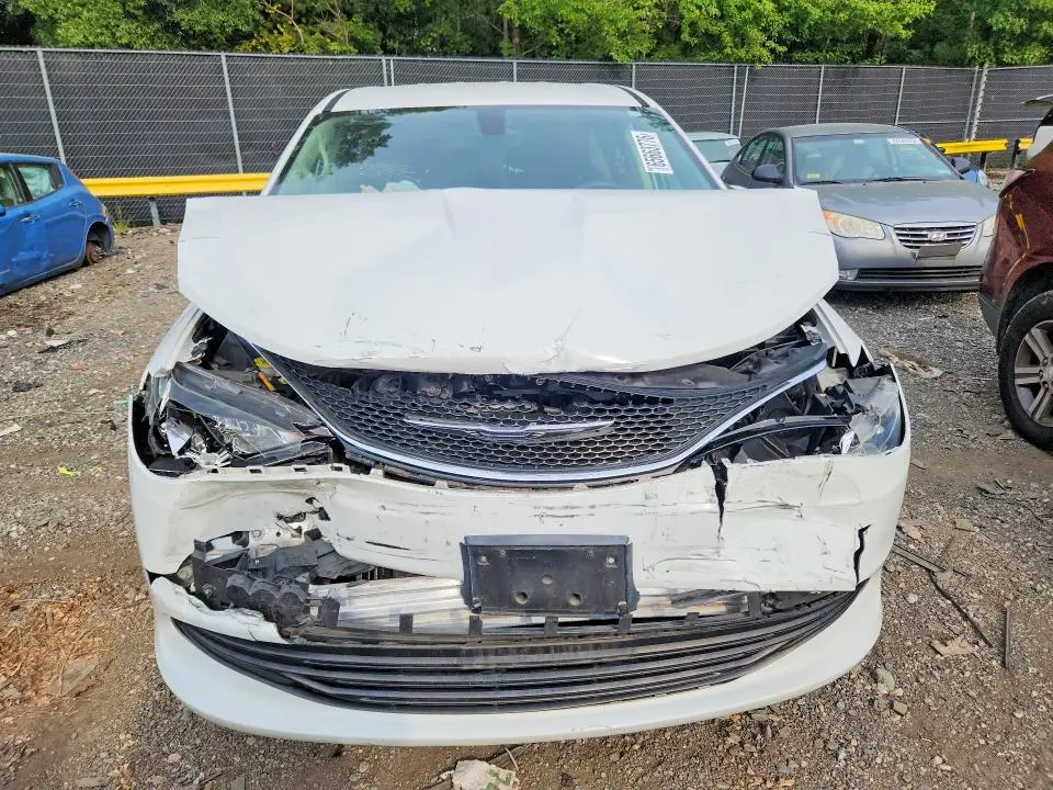 2017 CHRYSLER PACIFICA LX  