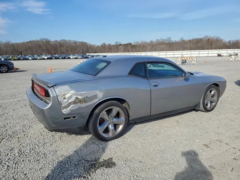 2014 DODGE CHALLENGER SXT  