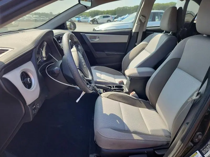 2017 TOYOTA COROLLA LE  