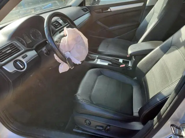 2012 VOLKSWAGEN PASSAT SE  