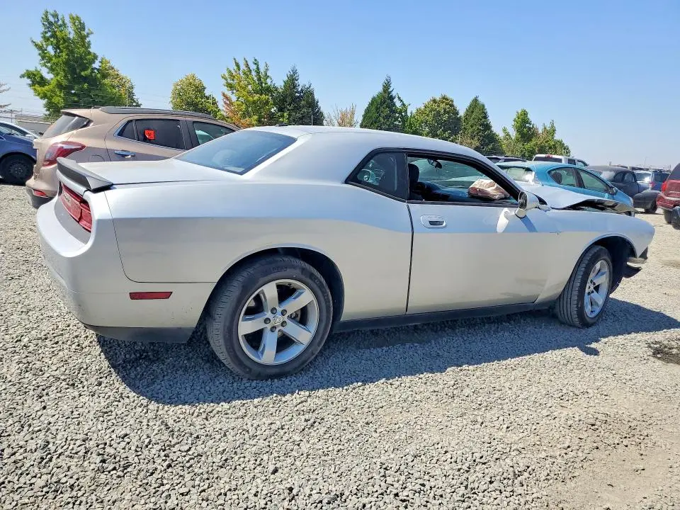 2010 DODGE CHALLENGER SE  