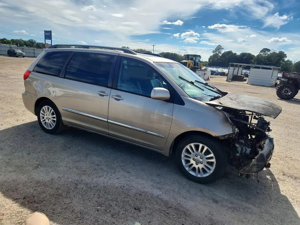 2010 TOYOTA SIENNA XLE LIMITED  