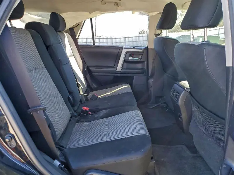 2015 TOYOTA 4RUNNER SR5  