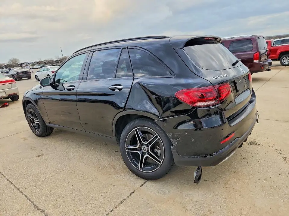 2022 MERCEDES-BENZ GLC 300  