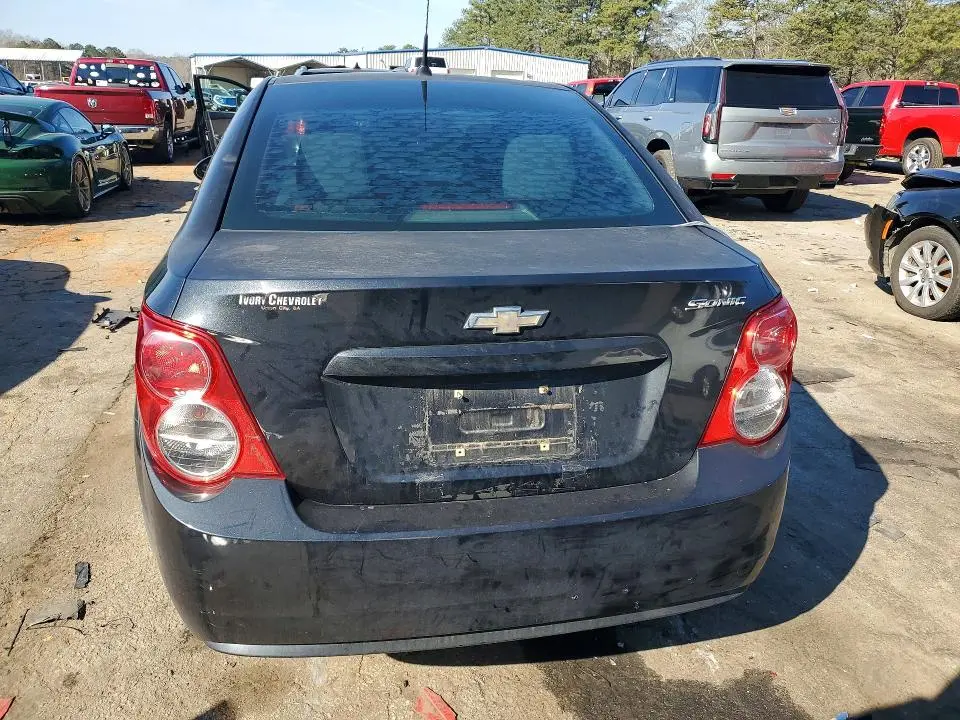 2014 CHEVROLET SONIC LS  