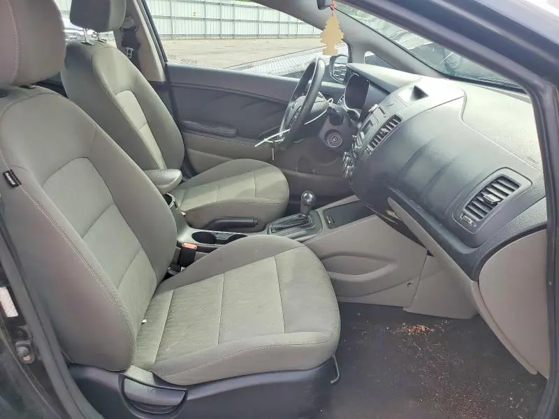 2015 KIA FORTE LX  