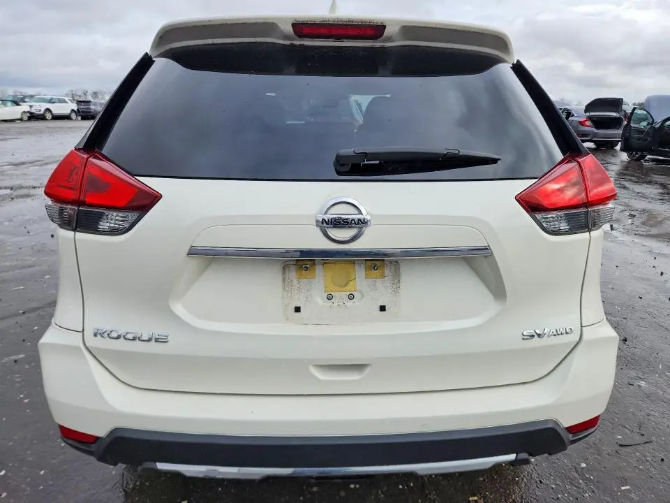 2018 NISSAN ROGUE SV  