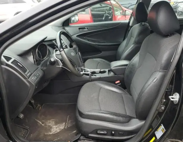 2012 HYUNDAI SONATA SE  