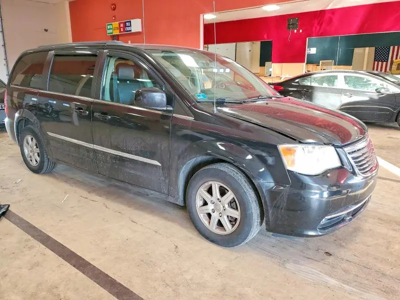 2013 CHRYSLER TOWN & COUNTRY TOURING  