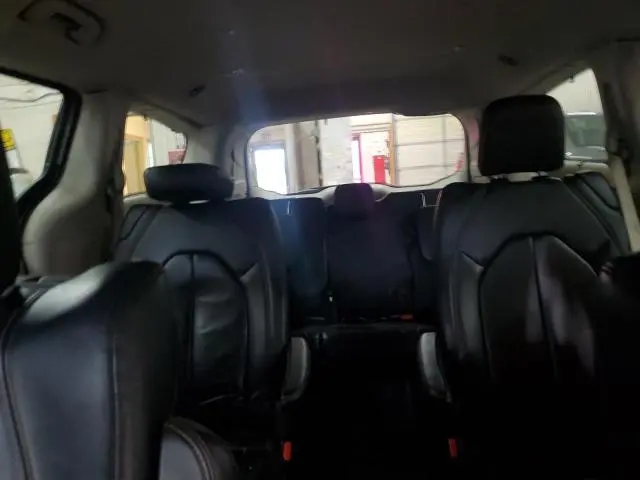 2017 CHRYSLER PACIFICA TOURING L PLUS  