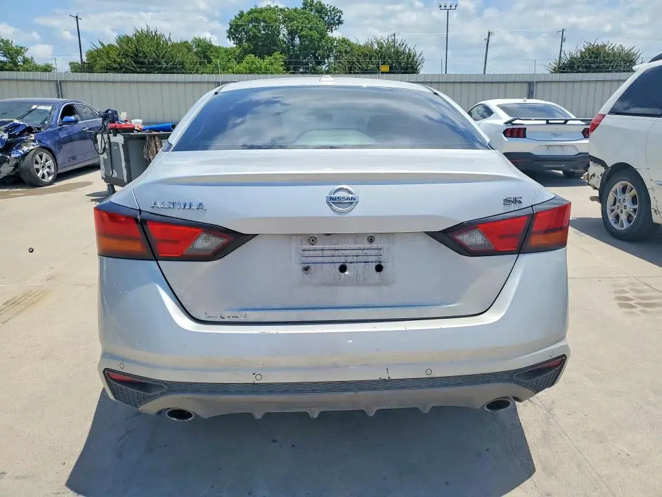 2020 NISSAN ALTIMA SR  