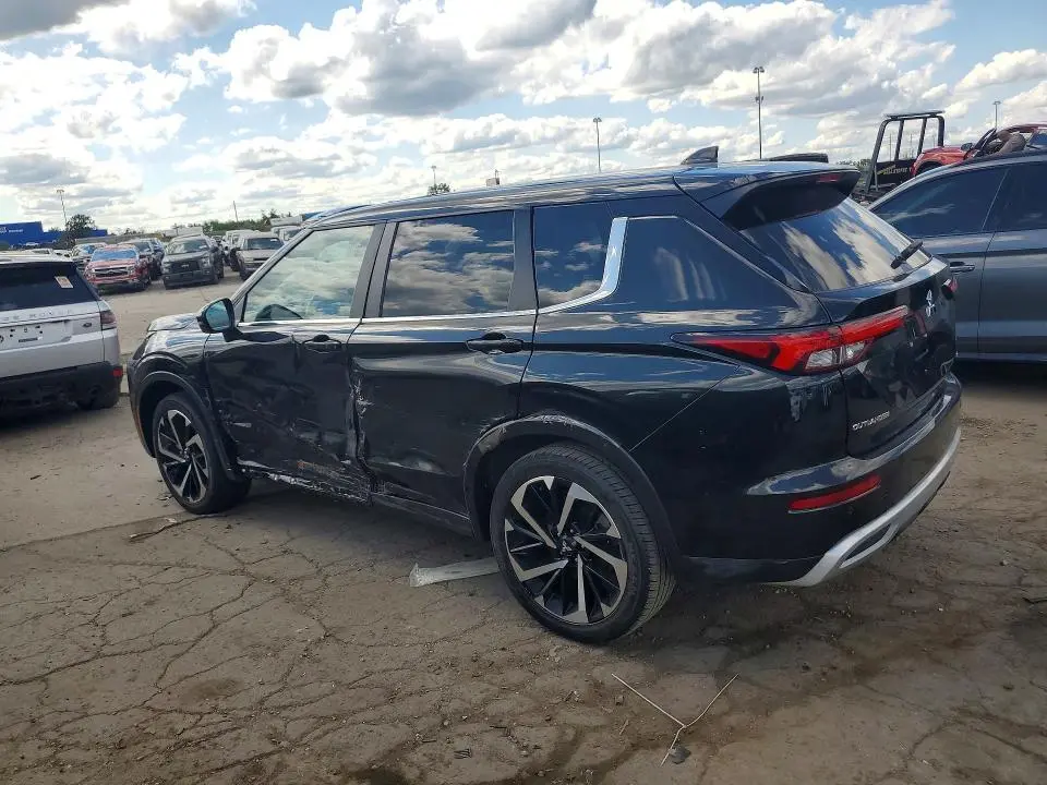 2024 MITSUBISHI OUTLANDER SE  