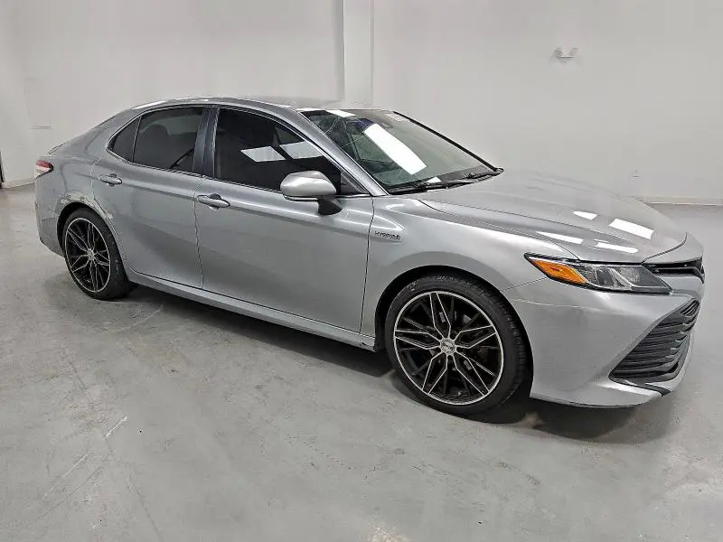 2019 TOYOTA CAMRY LE  