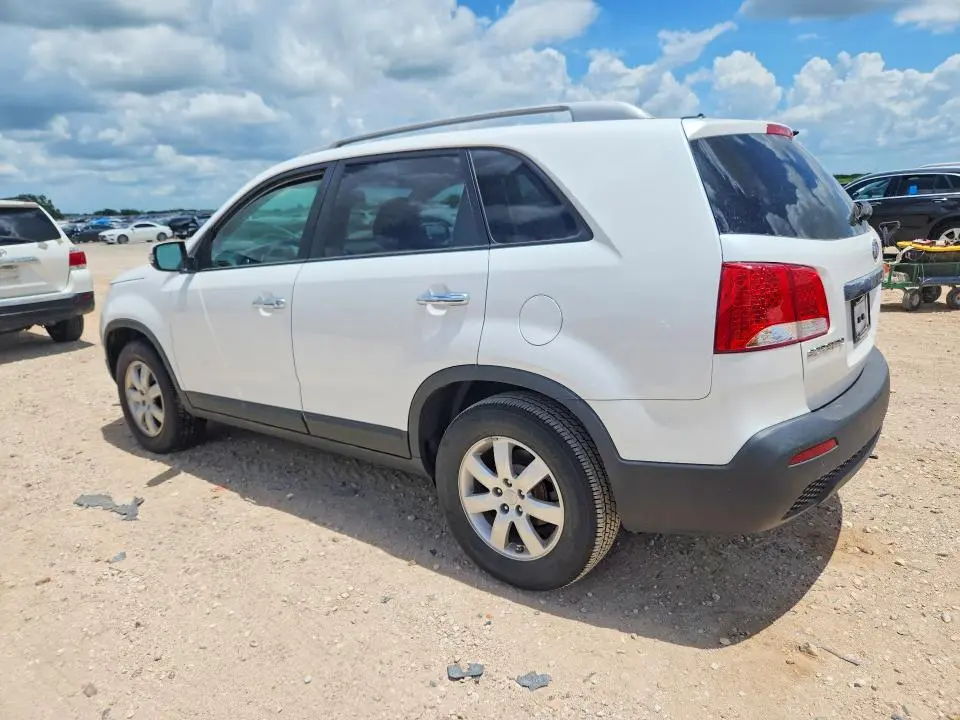 2011 KIA SORENTO LX  