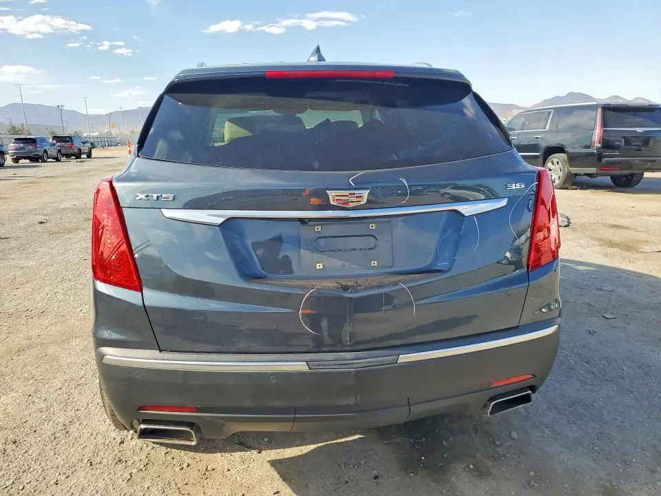 2019 CADILLAC XT5 LUXURY  