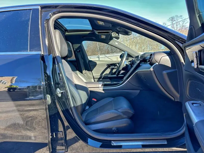 2023 MERCEDES-BENZ C 300  