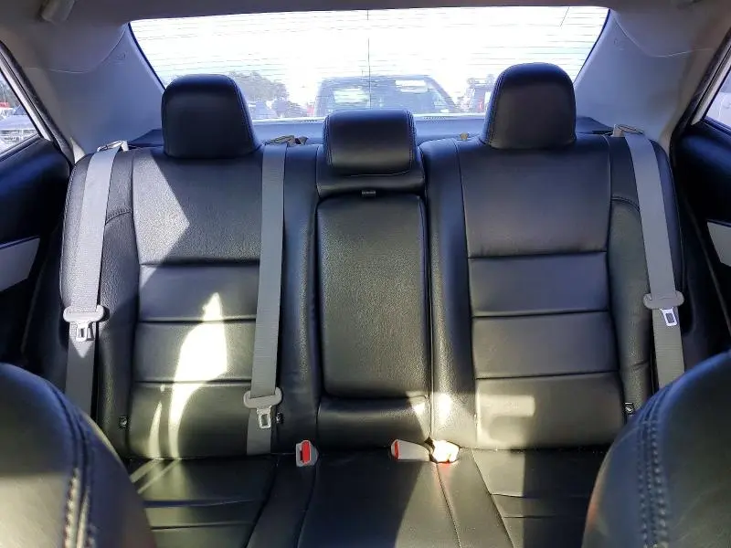 2016 TOYOTA COROLLA LE PLUS  
