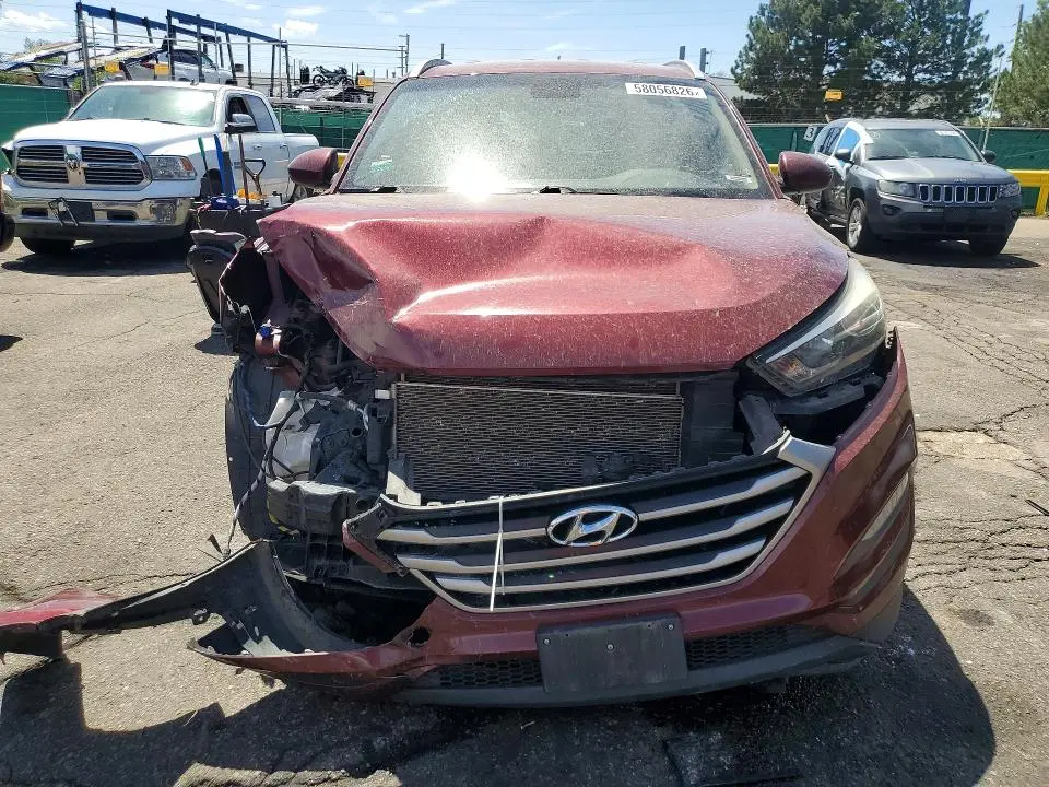 2017 HYUNDAI TUCSON SE  