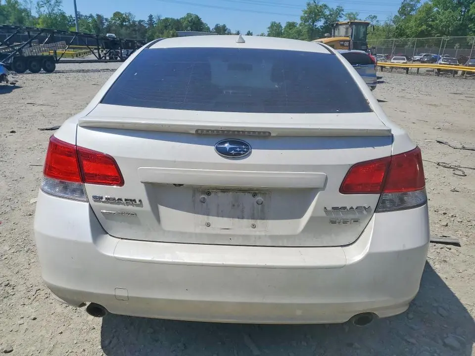 2013 SUBARU LEGACY 3.6R LIMITED  