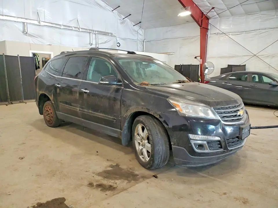 2017 CHEVROLET TRAVERSE LT  