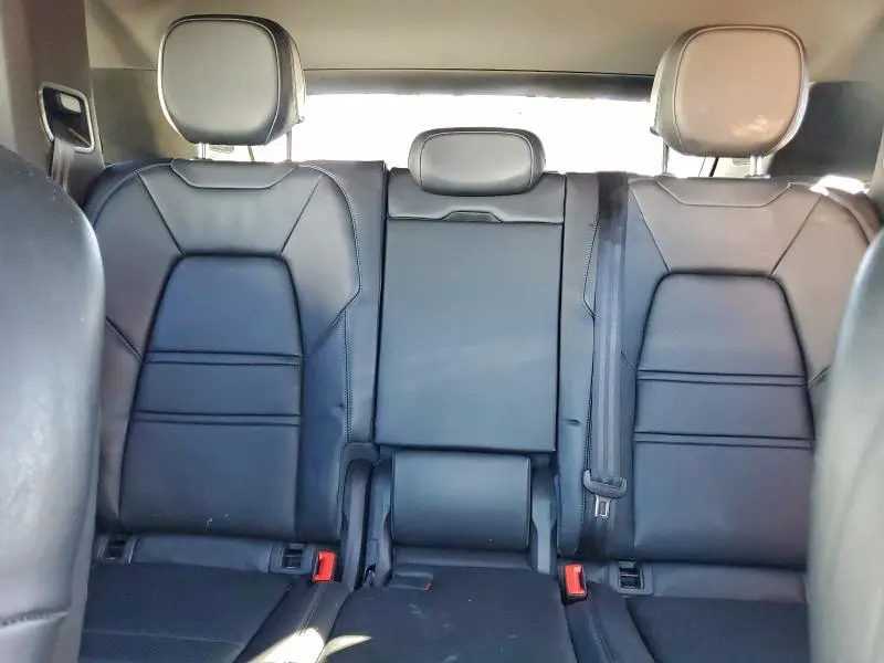 2021 PORSCHE CAYENNE   