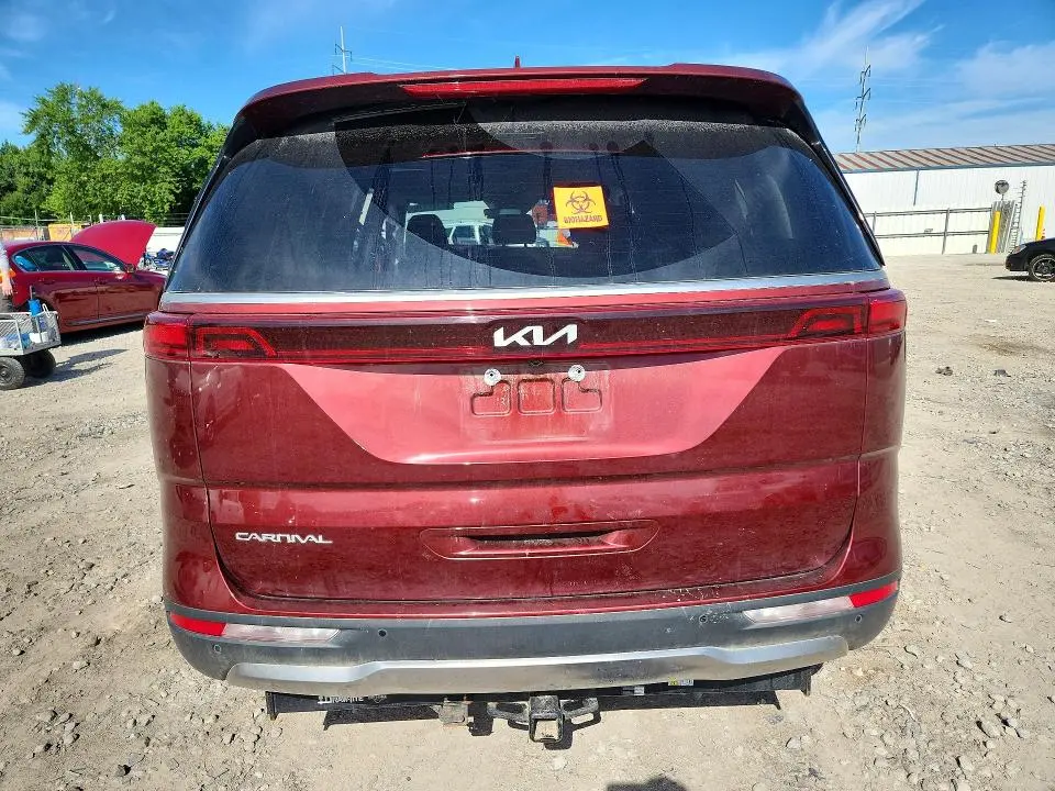2024 KIA CARNIVAL SX  