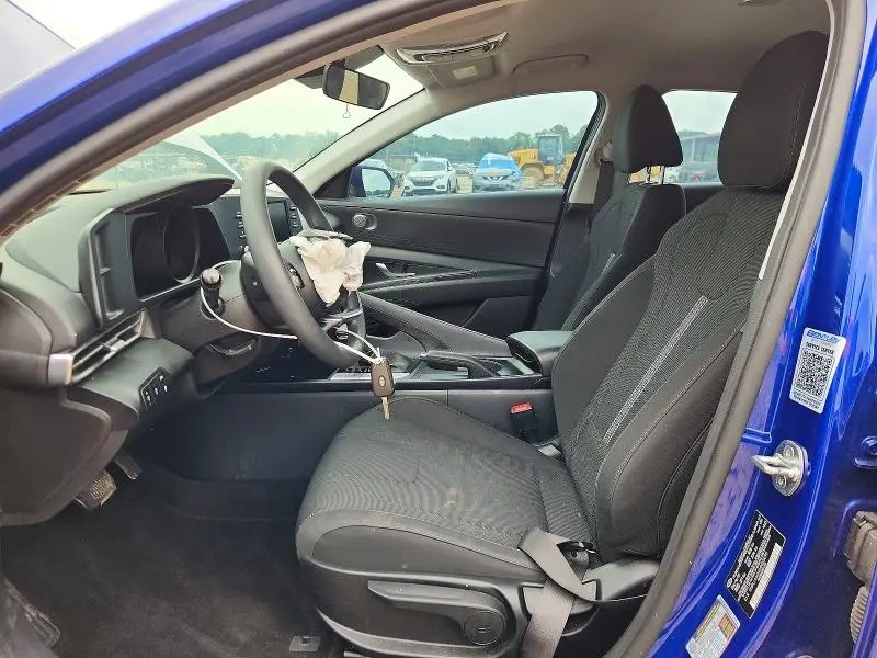 2021 HYUNDAI ELANTRA SE  