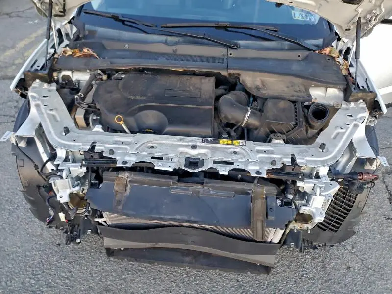 2019 JAGUAR E-PACE SE  