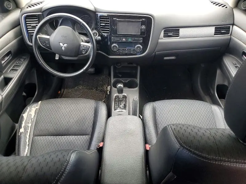 2015 MITSUBISHI OUTLANDER SE  