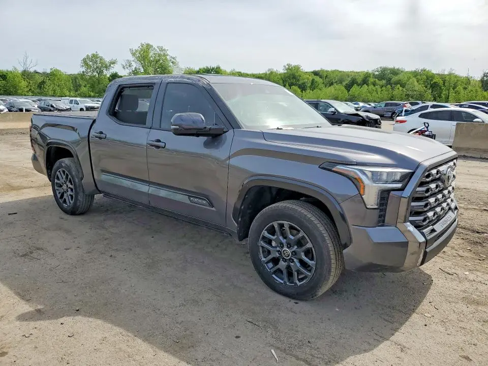 2024 TOYOTA TUNDRA PLATINUM  