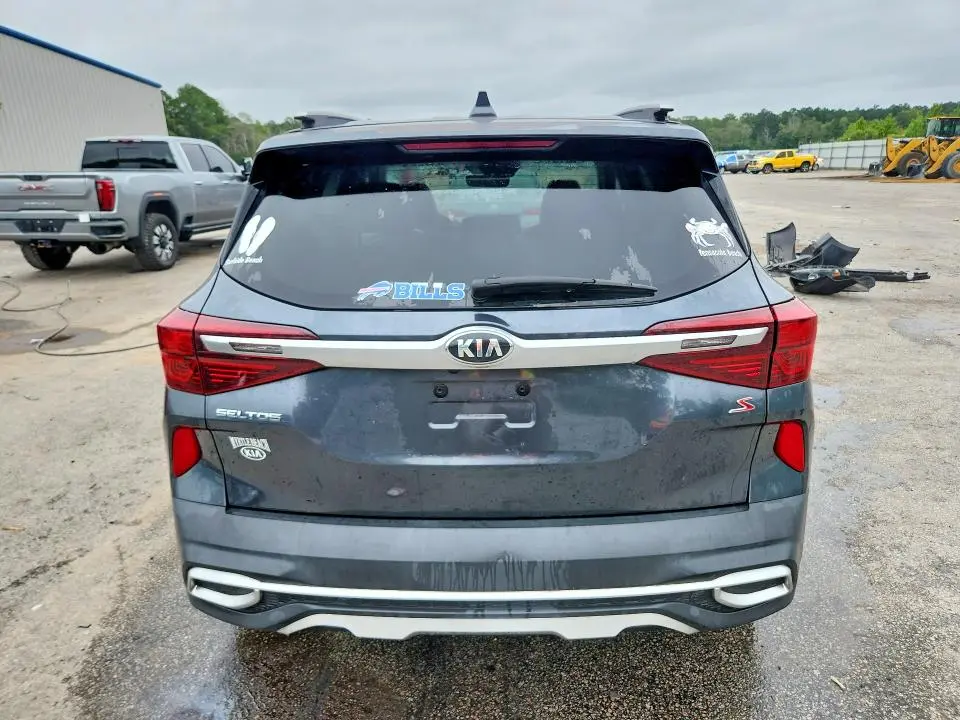 2021 KIA SELTOS S  