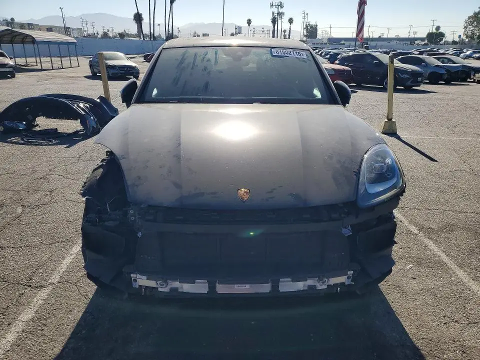 2023 PORSCHE CAYENNE BASE/PLATINUM EDITION  