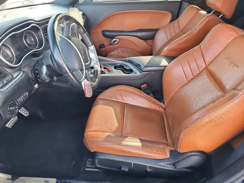 2016 DODGE CHALLENGER SRT 392  