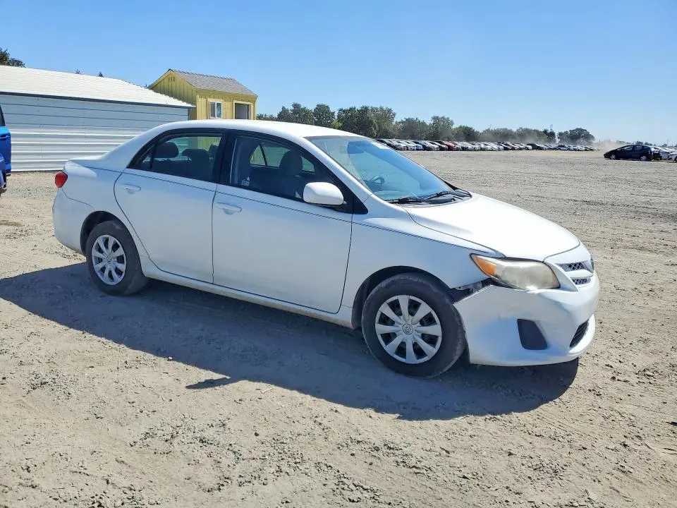 2011 TOYOTA COROLLA LE  