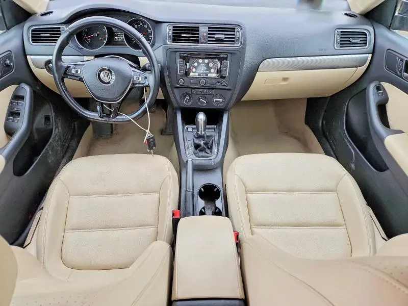 2015 VOLKSWAGEN JETTA SE  