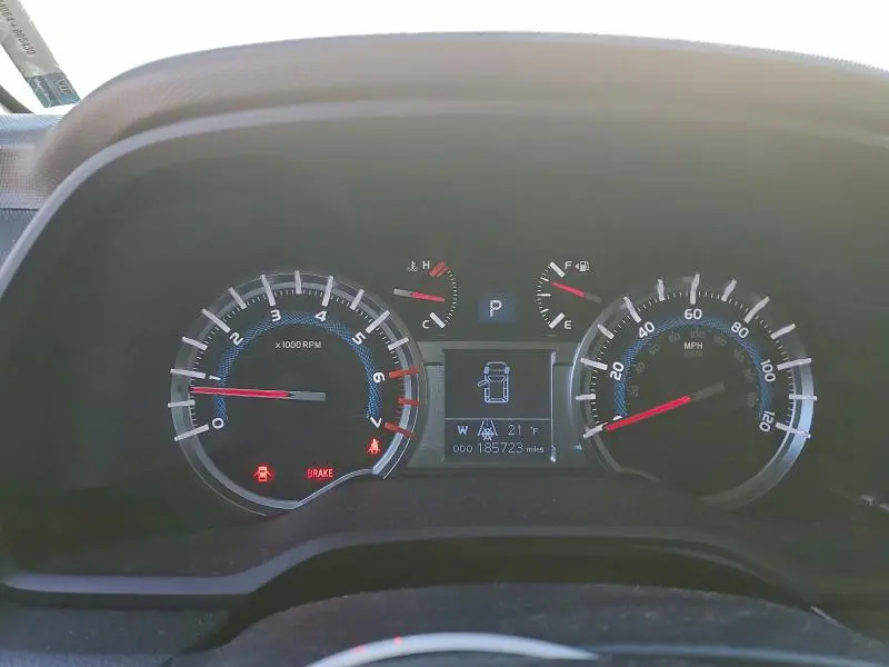 2014 TOYOTA 4RUNNER SR5  