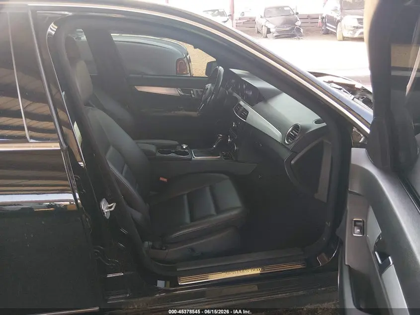2013 MERCEDES-BENZ C 250 SPORT