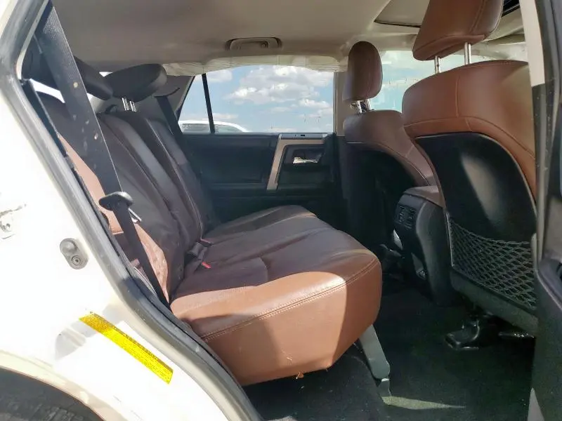 2020 TOYOTA 4RUNNER SR5  