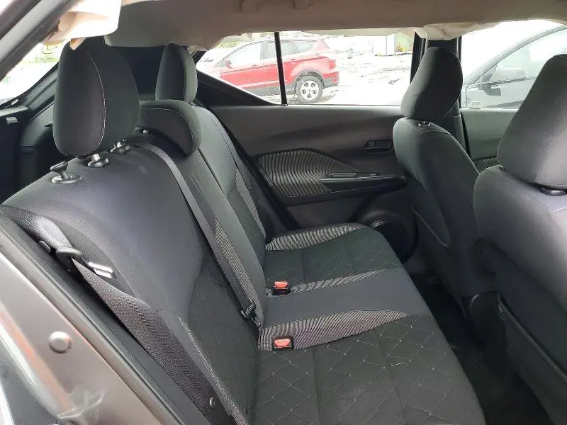 2019 NISSAN KICKS S  