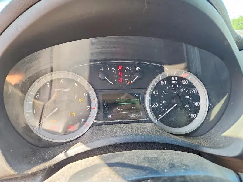 2015 NISSAN SENTRA SV  