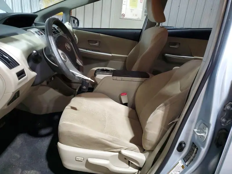 2012 TOYOTA PRIUS V TWO  