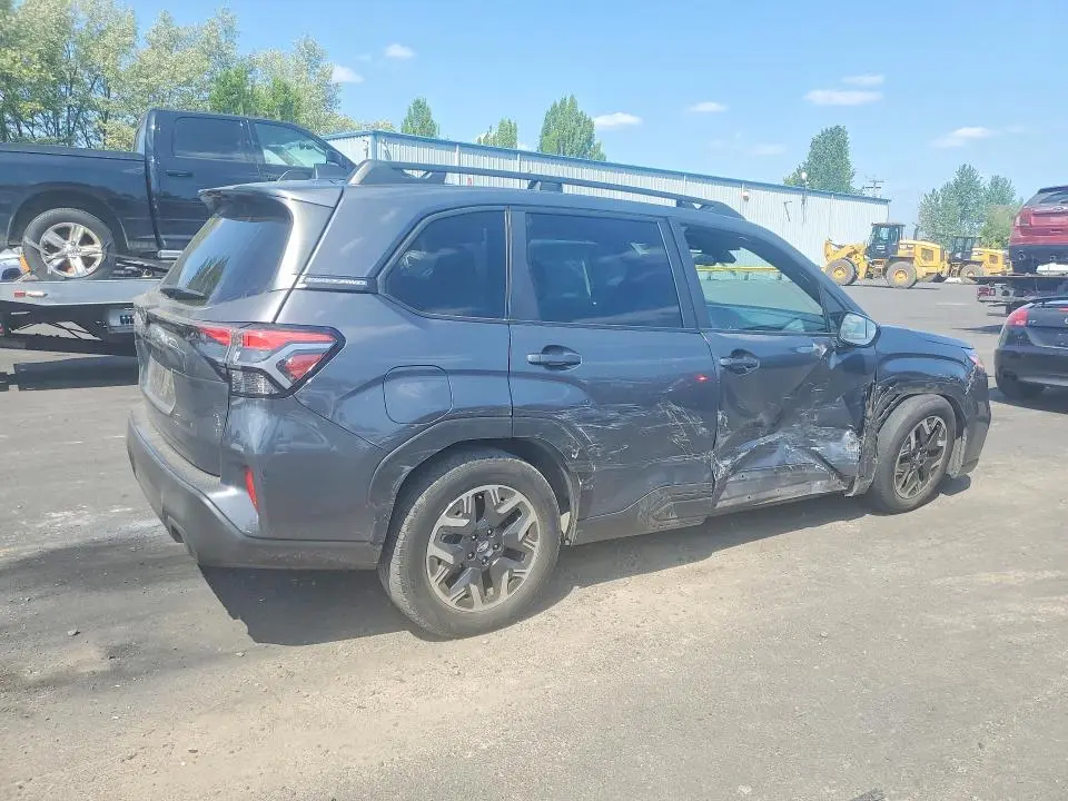 2025 SUBARU FORESTER PREMIUM  