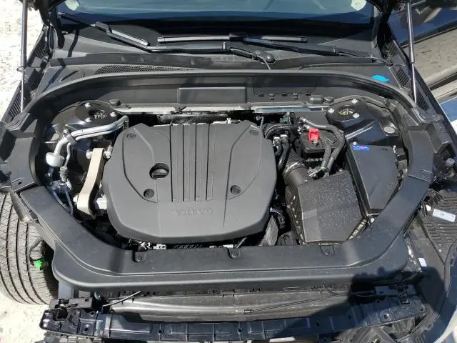 2024 VOLVO XC60 PLUS