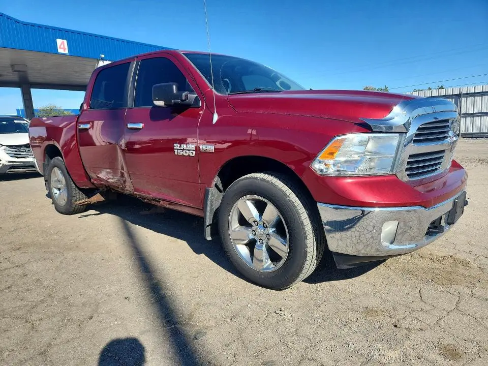 2013 RAM 1500 SLT  
